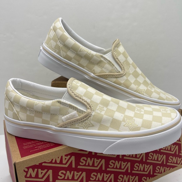 Vans WMNS Classic Slip-On
Checkerboard Stars Tan
VN000CT5JM9 Sneakers - Picture 9 of 16